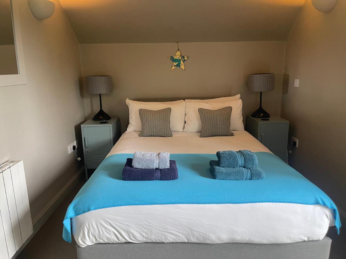 Carp'S Rise Cottage Somerford Keynes Екстериор снимка