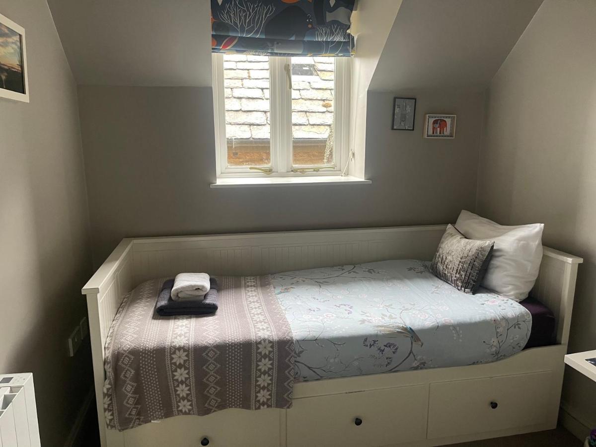 Carp'S Rise Cottage Somerford Keynes Екстериор снимка