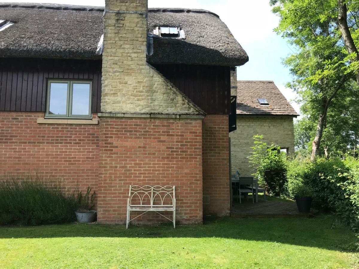 Carp'S Rise Cottage Somerford Keynes Екстериор снимка